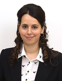 dr. Petra Váraljai